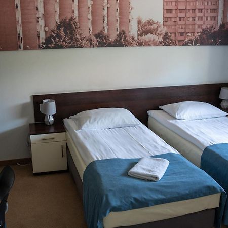 Aparthotel Strefa Budget ティヒ エクステリア 写真